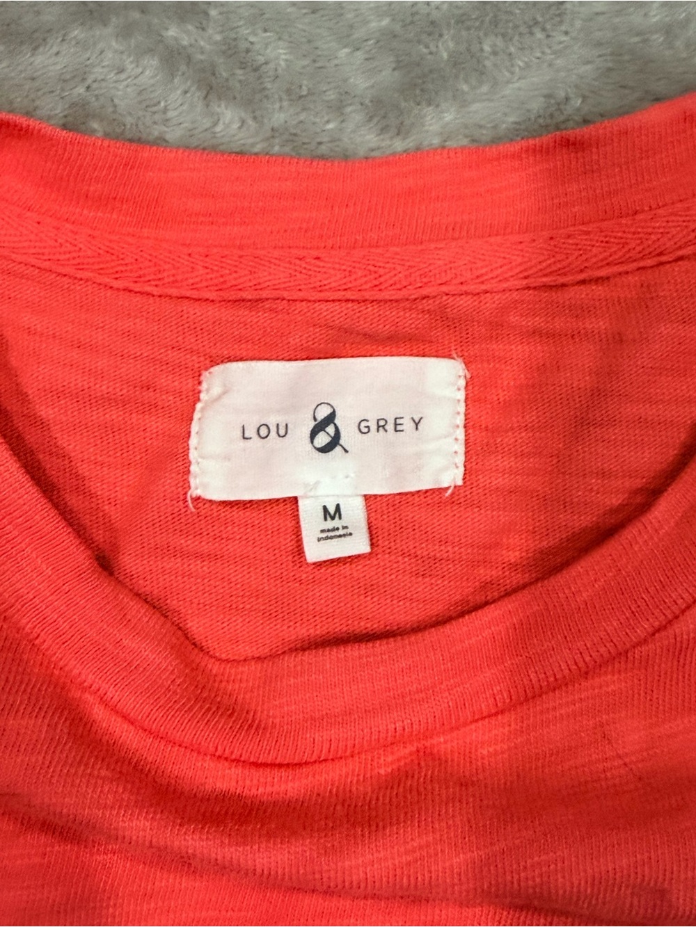 Lou & Grey Coral Orange Pocket Tank Top Women's Medium Basic Coastal Casual - Picture 2 of 6